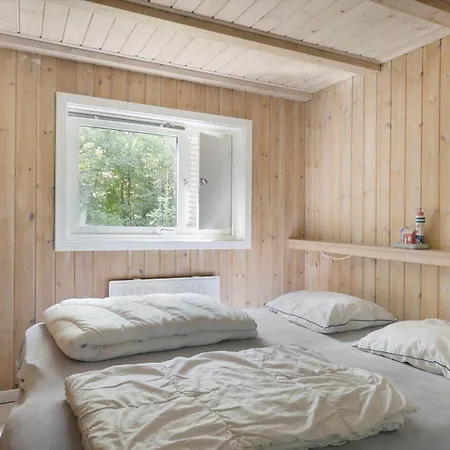 בית נופש 1483-aakirkeby-boesparken-18